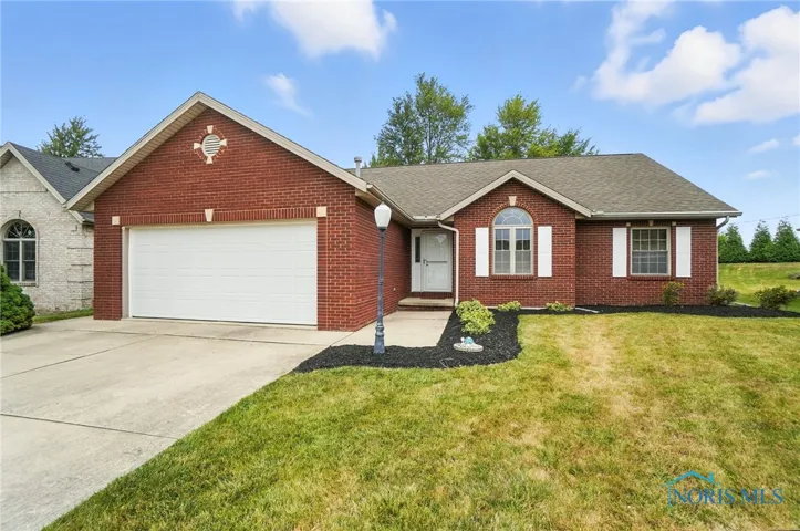 1556 Plum Creek Drive, Findlay, Ohio 45840, 3 Bedrooms Bedrooms, 8 Rooms Rooms,2 BathroomsBathrooms,Residential,For Sale,Plum Creek,6134707