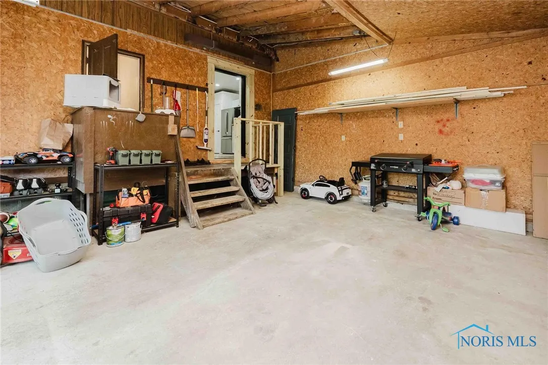 512 N Cory Street, Findlay, Ohio 45840, 4 Bedrooms Bedrooms, 9 Rooms Rooms,2 BathroomsBathrooms,Residential,For Sale,Cory,6134716