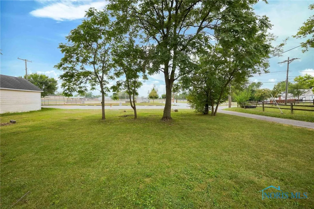 512 N Cory Street, Findlay, Ohio 45840, 4 Bedrooms Bedrooms, 9 Rooms Rooms,2 BathroomsBathrooms,Residential,For Sale,Cory,6134716