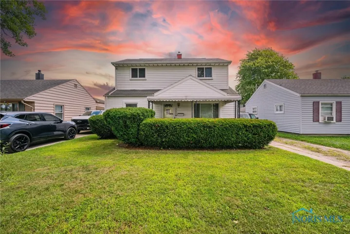 5142 Ford Avenue, Toledo, Ohio 43612, 4 Bedrooms Bedrooms, 8 Rooms Rooms,2 BathroomsBathrooms,Residential,For Sale,Ford,6134660