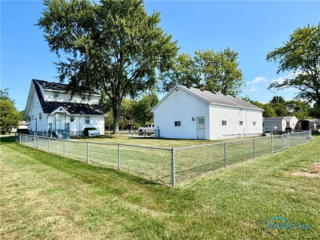 2954 N Downing Road, Genoa, Ohio 43430, 4 Bedrooms Bedrooms, 7 Rooms Rooms,2 BathroomsBathrooms,Residential,For Sale,Downing,6134715