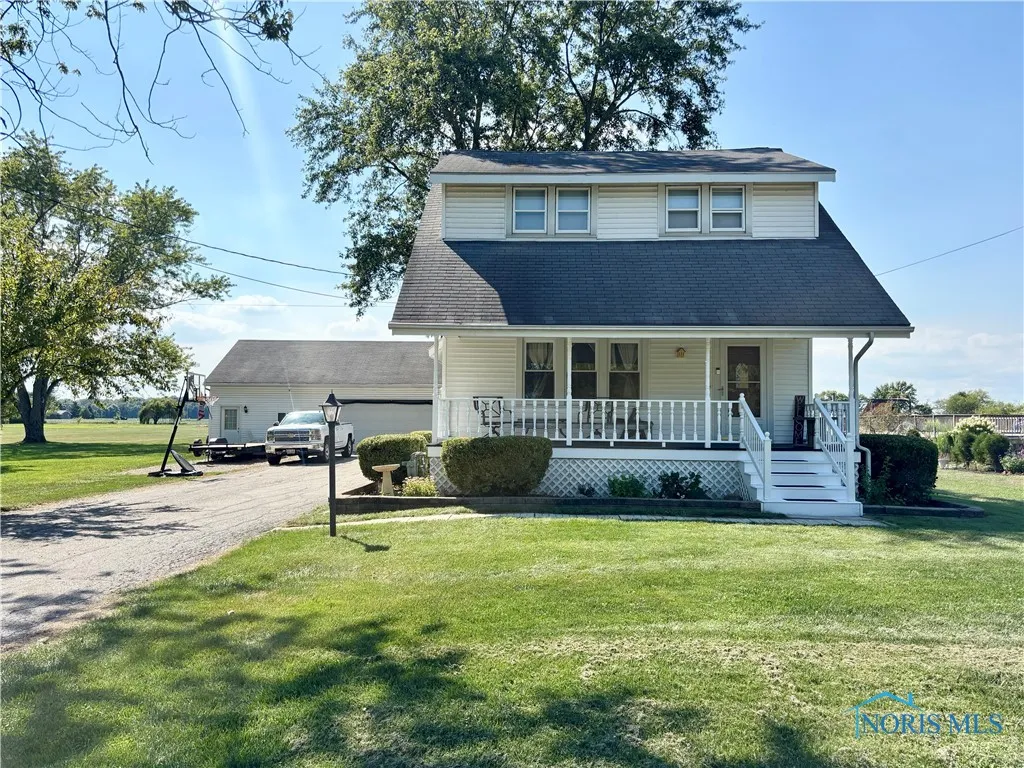 2954 N Downing Road, Genoa, Ohio 43430, 4 Bedrooms Bedrooms, 7 Rooms Rooms,2 BathroomsBathrooms,Residential,For Sale,Downing,6134715