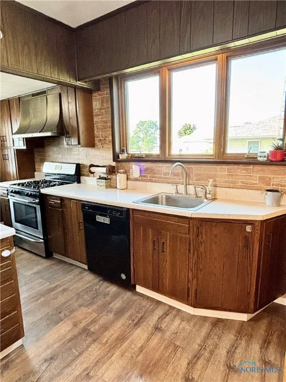 2954 N Downing Road, Genoa, Ohio 43430, 4 Bedrooms Bedrooms, 7 Rooms Rooms,2 BathroomsBathrooms,Residential,For Sale,Downing,6134715