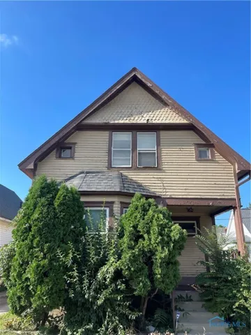 235 Bronson Avenue, Toledo, Ohio 43608, 3 Bedrooms Bedrooms, ,2 BathroomsBathrooms,Residential,For Sale,Bronson,6134676