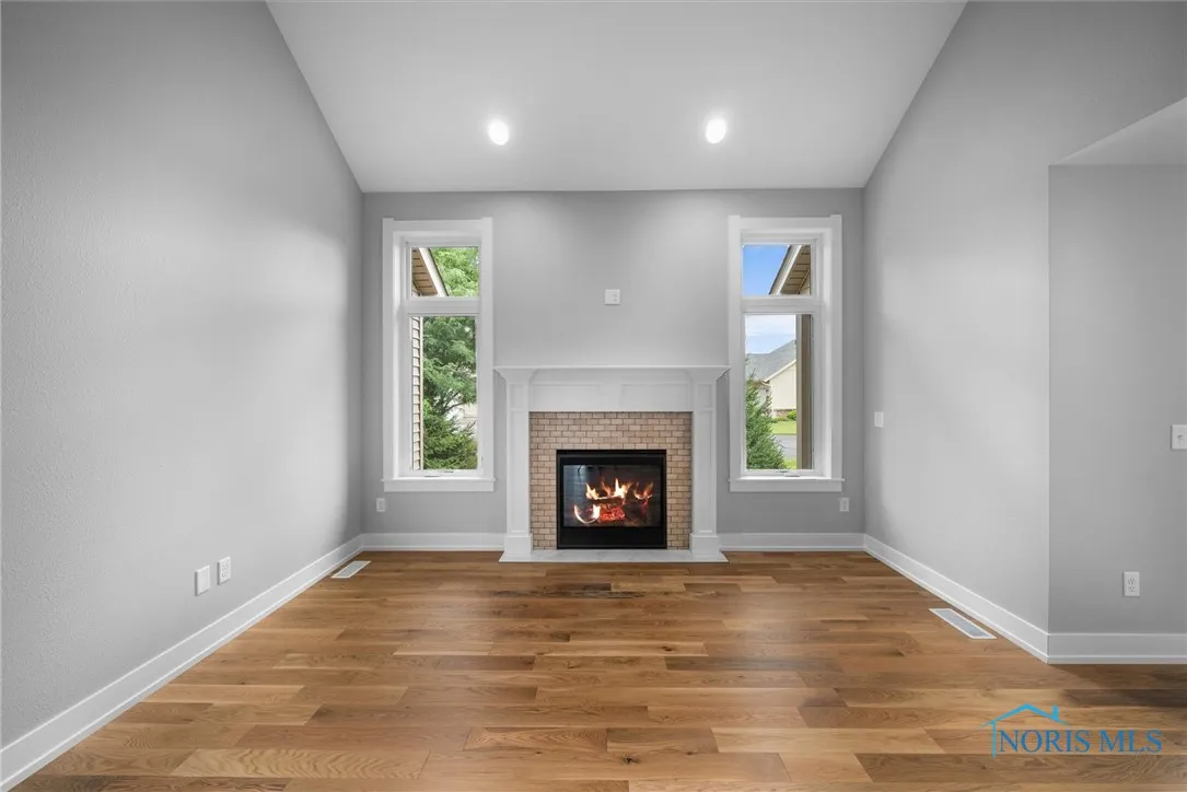 22 Shenandoah Circle, Sylvania, Ohio 43560, 2 Bedrooms Bedrooms, 7 Rooms Rooms,2 BathroomsBathrooms,Residential,For Sale,Shenandoah,6134680