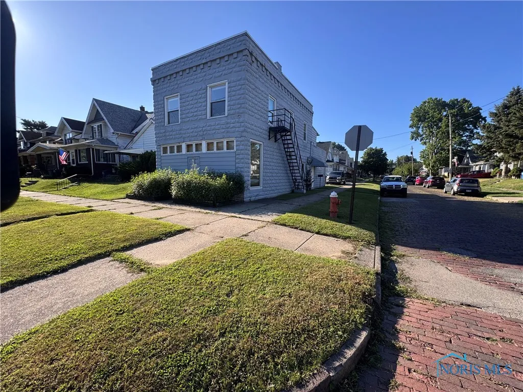1302 Kelsey Avenue, Toledo, Ohio 43605, ,Commercial Sale,For Sale,Kelsey,6134825