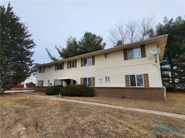 818 Spencer Street, Toledo, Ohio 43609, 2 Bedrooms Bedrooms, 5 Rooms Rooms,1 BathroomBathrooms,Residential Lease,For Rent,Spencer,6134815