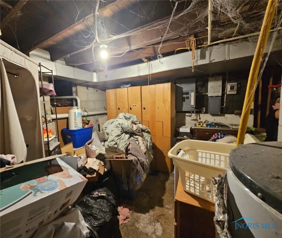 133 N High Street, Columbus Grove, Ohio 45830, 3 Bedrooms Bedrooms, 5 Rooms Rooms,3 BathroomsBathrooms,Residential,For Sale,High,6134856