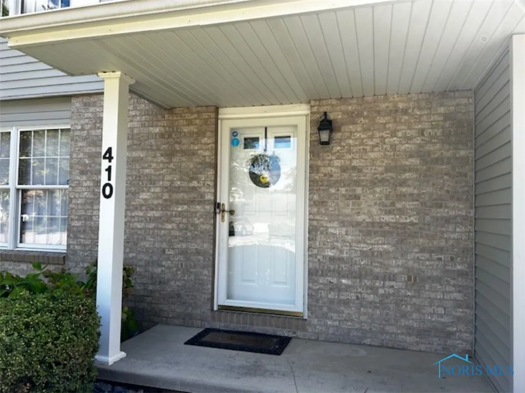 410 Fairview Drive, Bryan, Ohio 43506, 3 Bedrooms Bedrooms, 8 Rooms Rooms,3 BathroomsBathrooms,Residential,For Sale,Fairview,6134862