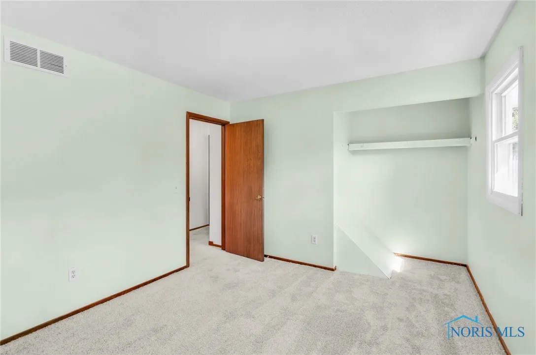 1518 Cherrylawn Drive, Toledo, Ohio 43614, 3 Bedrooms Bedrooms, 8 Rooms Rooms,2 BathroomsBathrooms,Residential,For Sale,Cherrylawn,6134792