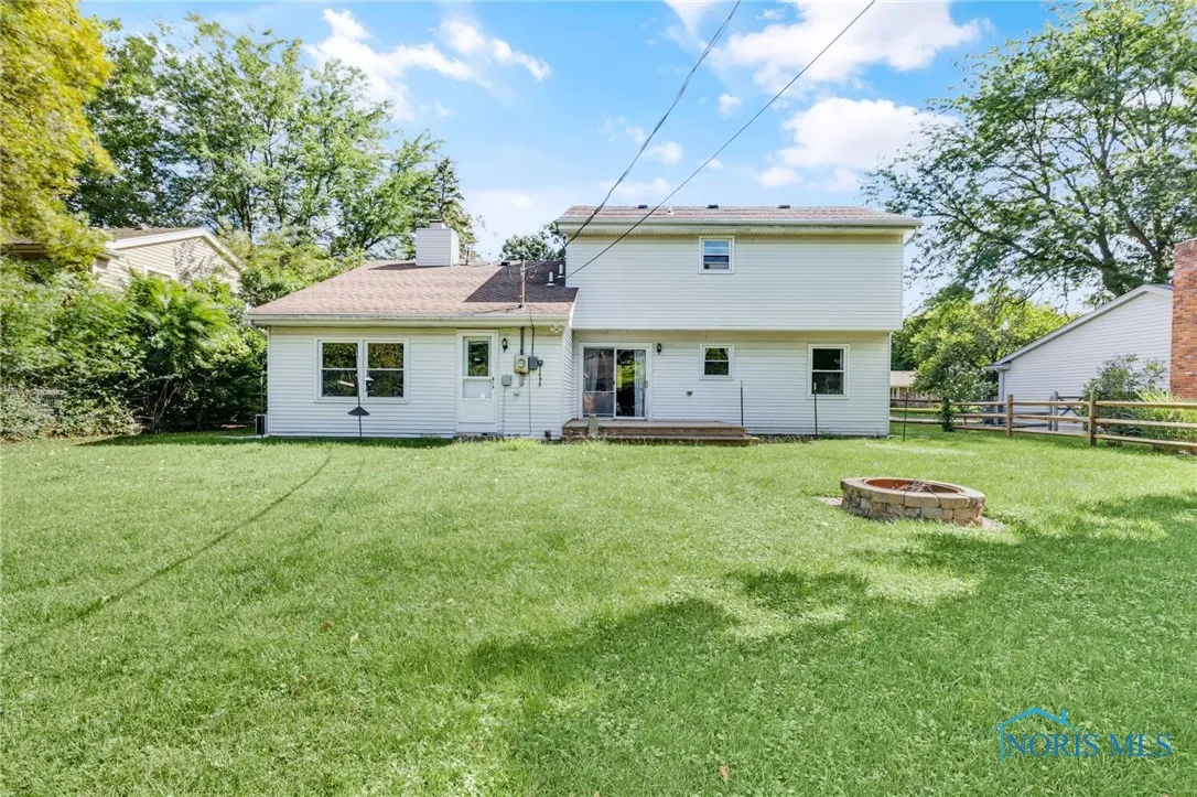 1518 Cherrylawn Drive, Toledo, Ohio 43614, 3 Bedrooms Bedrooms, 8 Rooms Rooms,2 BathroomsBathrooms,Residential,For Sale,Cherrylawn,6134792