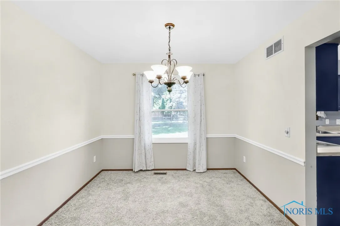 1518 Cherrylawn Drive, Toledo, Ohio 43614, 3 Bedrooms Bedrooms, 8 Rooms Rooms,2 BathroomsBathrooms,Residential,For Sale,Cherrylawn,6134792