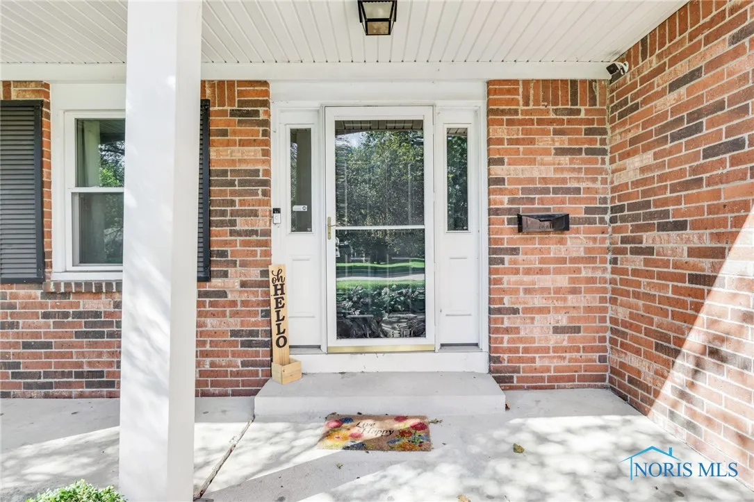 1518 Cherrylawn Drive, Toledo, Ohio 43614, 3 Bedrooms Bedrooms, 8 Rooms Rooms,2 BathroomsBathrooms,Residential,For Sale,Cherrylawn,6134792