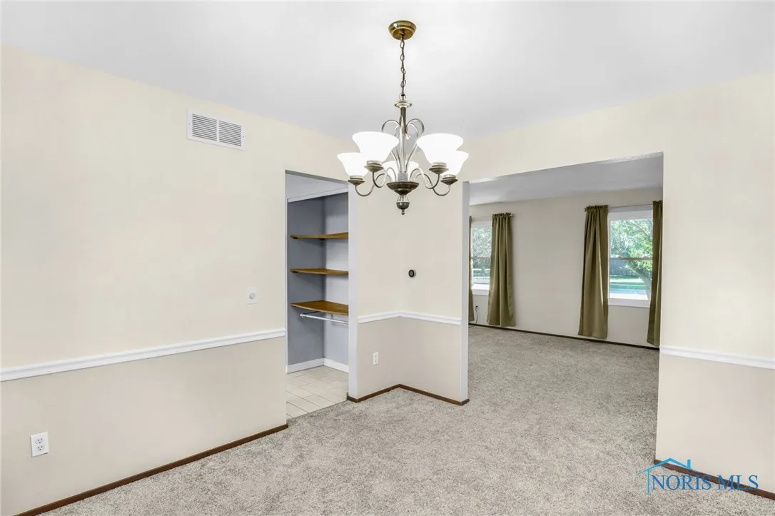 1518 Cherrylawn Drive, Toledo, Ohio 43614, 3 Bedrooms Bedrooms, 8 Rooms Rooms,2 BathroomsBathrooms,Residential,For Sale,Cherrylawn,6134792