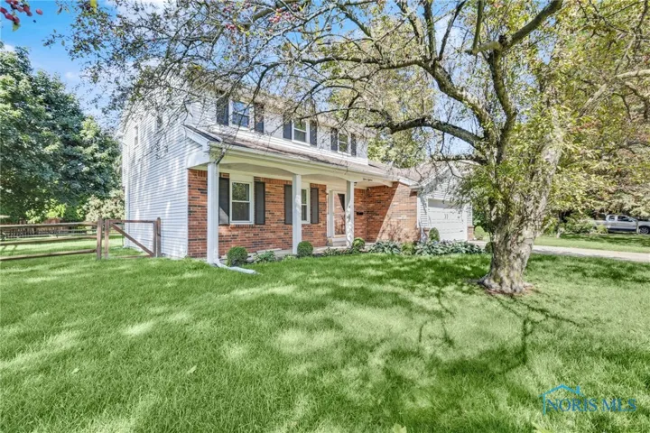 1518 Cherrylawn Drive, Toledo, Ohio 43614, 3 Bedrooms Bedrooms, 8 Rooms Rooms,2 BathroomsBathrooms,Residential,For Sale,Cherrylawn,6134792