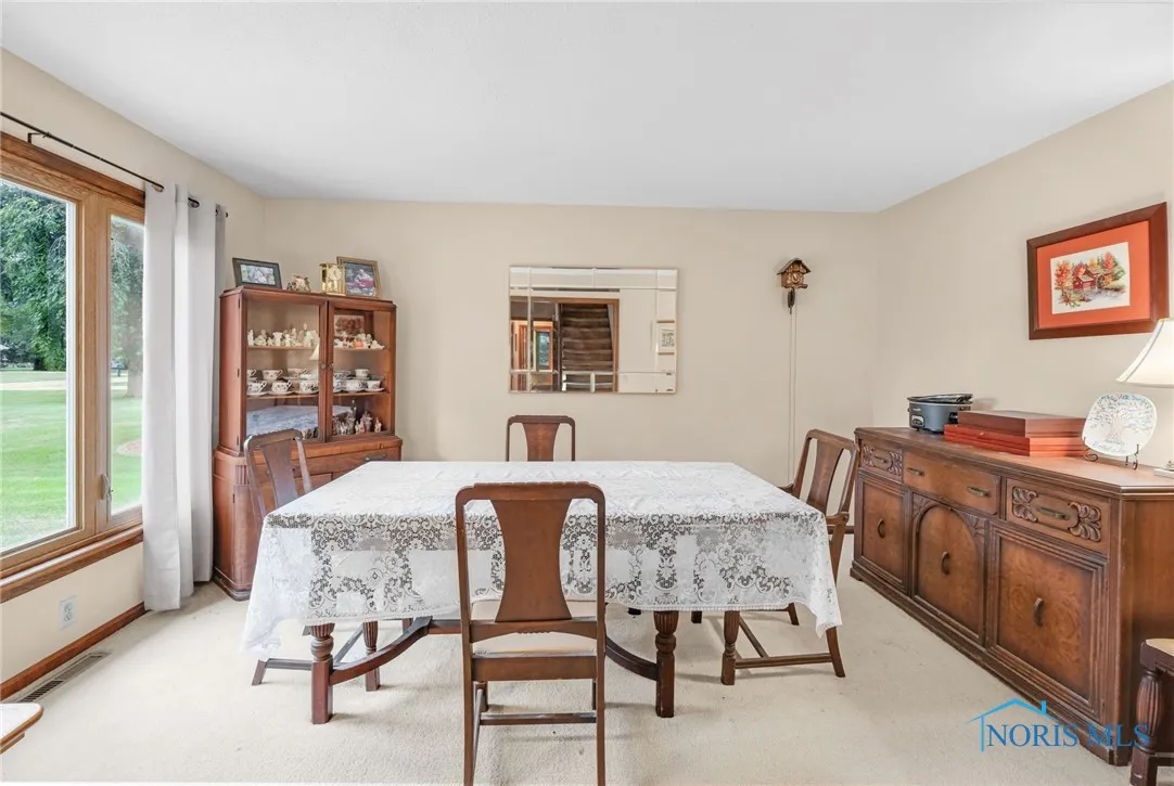 3610 Plumey Road, Northwood, Ohio 43619, 4 Bedrooms Bedrooms, 10 Rooms Rooms,3 BathroomsBathrooms,Residential,For Sale,Plumey,6134873
