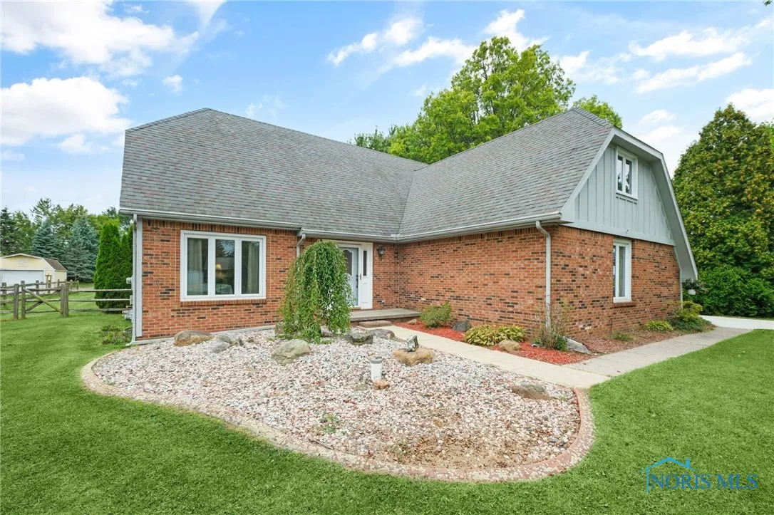 3610 Plumey Road, Northwood, Ohio 43619, 4 Bedrooms Bedrooms, 10 Rooms Rooms,3 BathroomsBathrooms,Residential,For Sale,Plumey,6134873