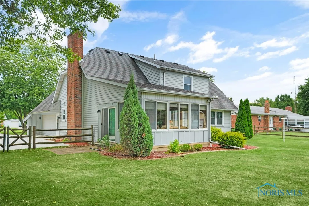 3610 Plumey Road, Northwood, Ohio 43619, 4 Bedrooms Bedrooms, 10 Rooms Rooms,3 BathroomsBathrooms,Residential,For Sale,Plumey,6134873