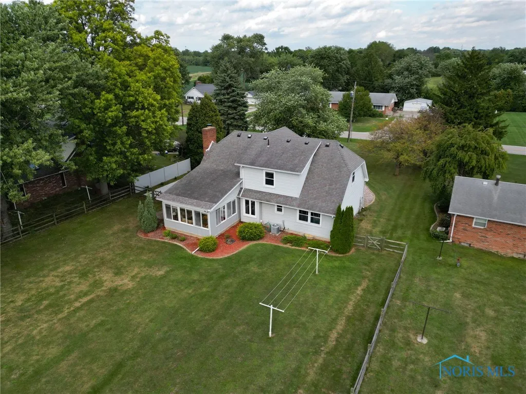 3610 Plumey Road, Northwood, Ohio 43619, 4 Bedrooms Bedrooms, 10 Rooms Rooms,3 BathroomsBathrooms,Residential,For Sale,Plumey,6134873
