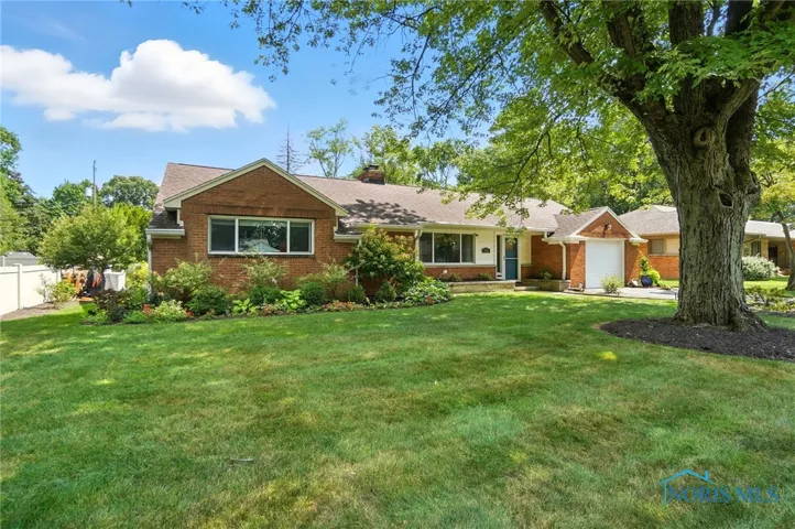 2918 Evergreen Road, Toledo, Ohio 43606, 3 Bedrooms Bedrooms, 8 Rooms Rooms,2 BathroomsBathrooms,Residential,For Sale,Evergreen,6134872