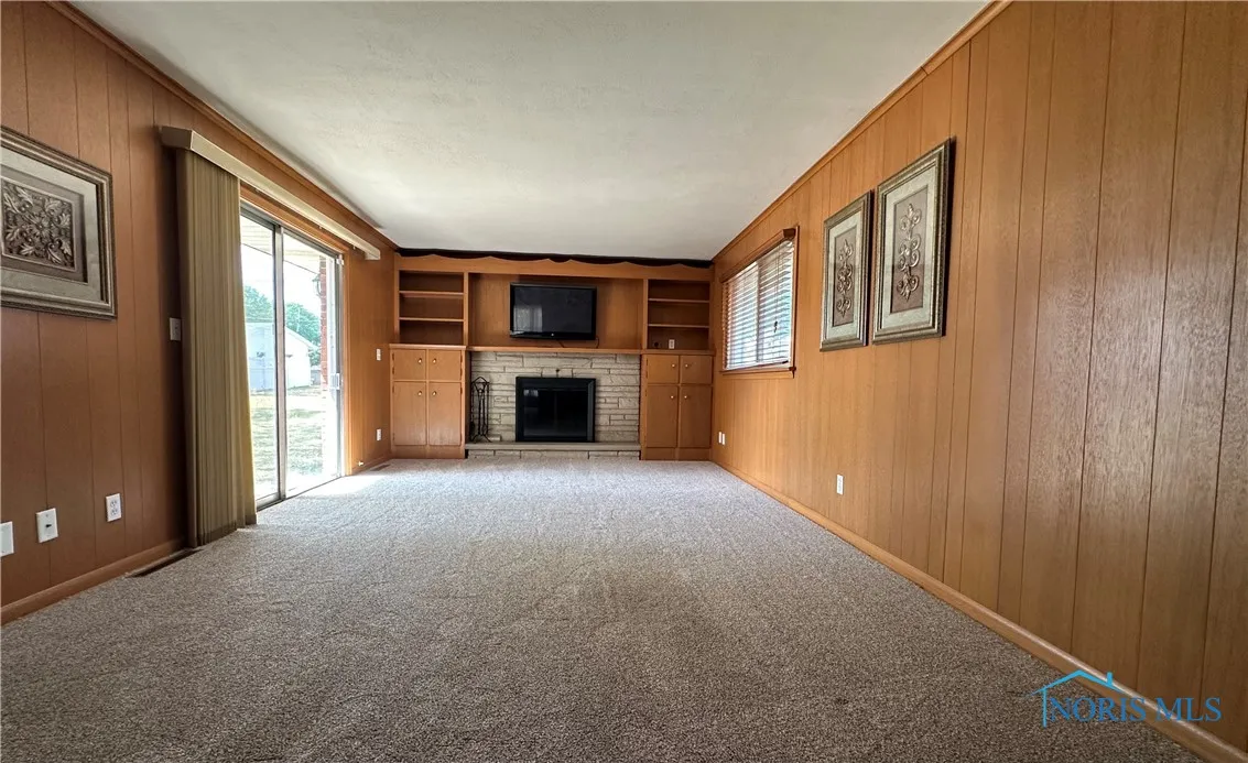 624 Lincolnshire Lane, Findlay, Ohio 45840, 3 Bedrooms Bedrooms, 6 Rooms Rooms,2 BathroomsBathrooms,Residential,For Sale,Lincolnshire,6134904