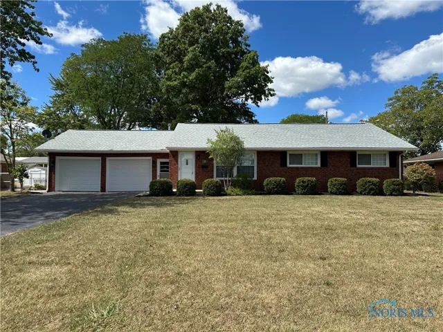624 Lincolnshire Lane, Findlay, Ohio 45840, 3 Bedrooms Bedrooms, 6 Rooms Rooms,2 BathroomsBathrooms,Residential,For Sale,Lincolnshire,6134904