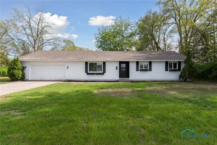 7413 Sylvania Avenue, Sylvania, Ohio 43560, 3 Bedrooms Bedrooms, 6 Rooms Rooms,3 BathroomsBathrooms,Residential Lease,For Rent,Sylvania,6134929