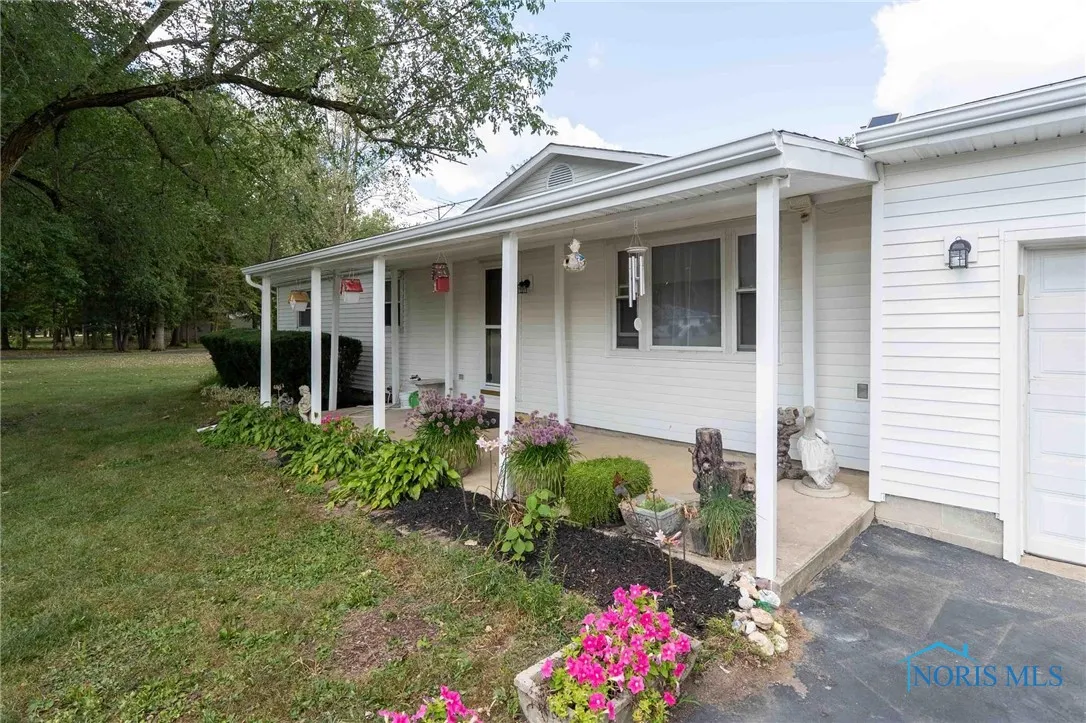 5826 Township Road 243, Findlay, Ohio 45840, 4 Bedrooms Bedrooms, 2 Rooms Rooms,3 BathroomsBathrooms,Residential,For Sale,Township Road 243,6134937