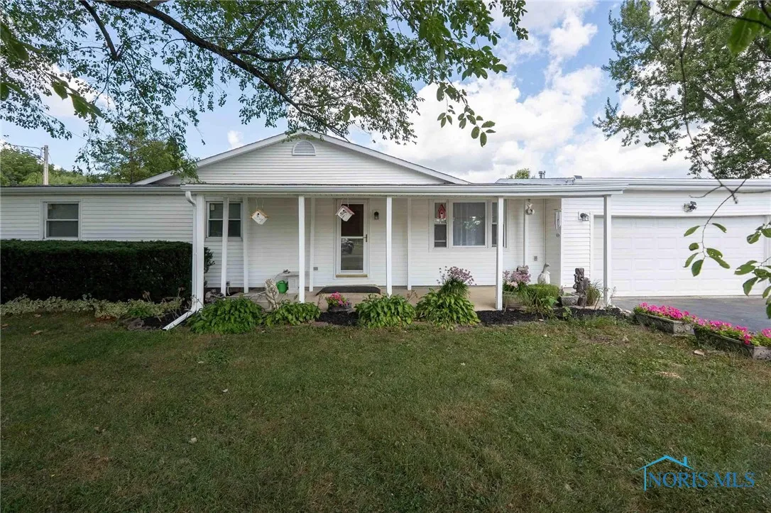 5826 Township Road 243, Findlay, Ohio 45840, 4 Bedrooms Bedrooms, 2 Rooms Rooms,3 BathroomsBathrooms,Residential,For Sale,Township Road 243,6134937
