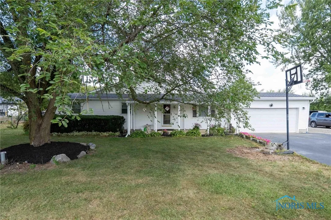 5826 Township Road 243, Findlay, Ohio 45840, 4 Bedrooms Bedrooms, 2 Rooms Rooms,3 BathroomsBathrooms,Residential,For Sale,Township Road 243,6134937