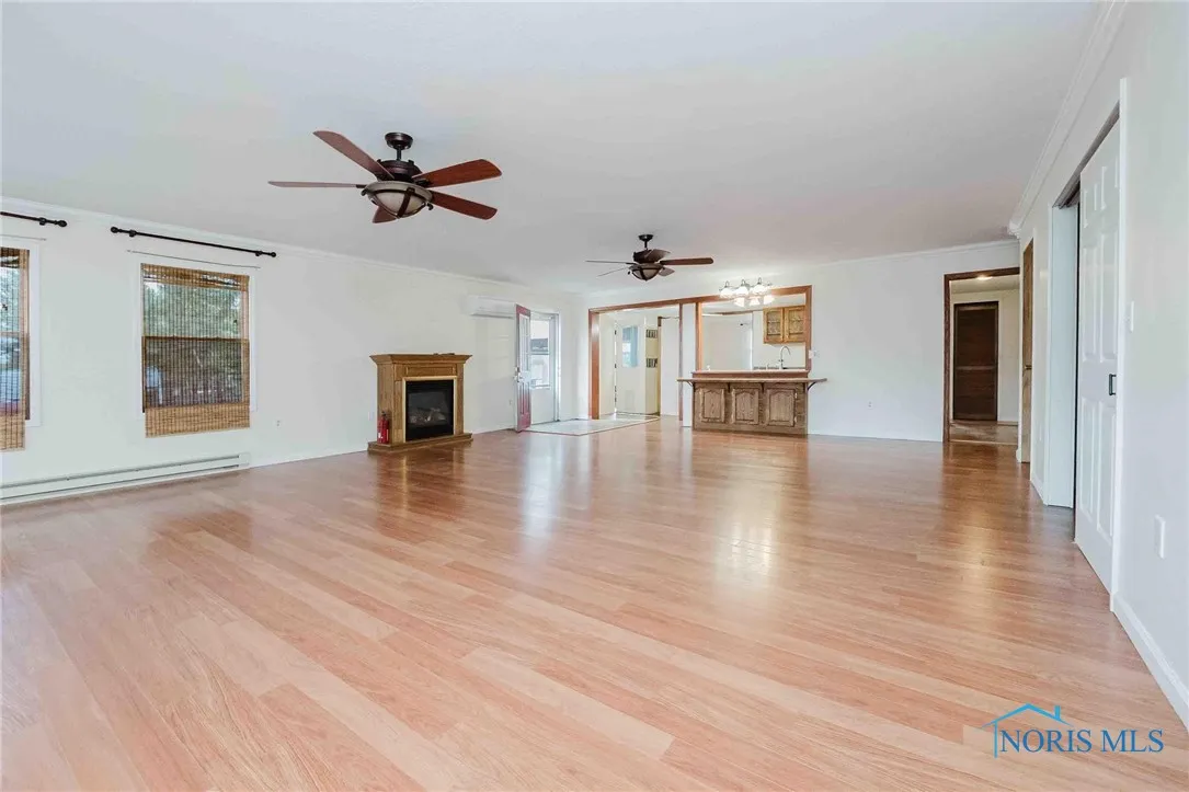 5826 Township Road 243, Findlay, Ohio 45840, 4 Bedrooms Bedrooms, 2 Rooms Rooms,3 BathroomsBathrooms,Residential,For Sale,Township Road 243,6134937