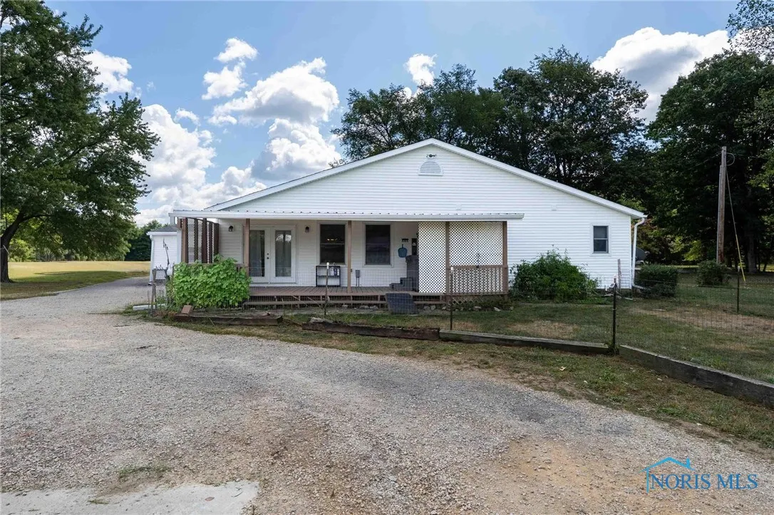 5826 Township Road 243, Findlay, Ohio 45840, 4 Bedrooms Bedrooms, 2 Rooms Rooms,3 BathroomsBathrooms,Residential,For Sale,Township Road 243,6134937