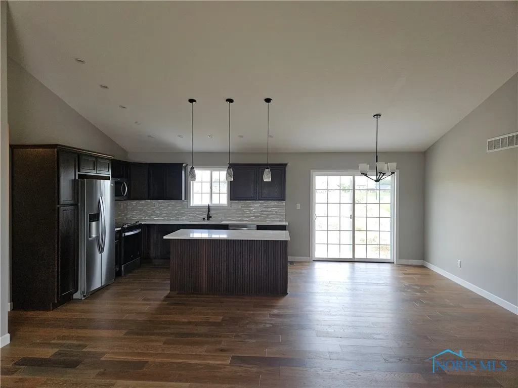 702 Winter Court, Carey, Ohio 43316, 3 Bedrooms Bedrooms, 7 Rooms Rooms,2 BathroomsBathrooms,Residential,For Sale,Winter,6134935