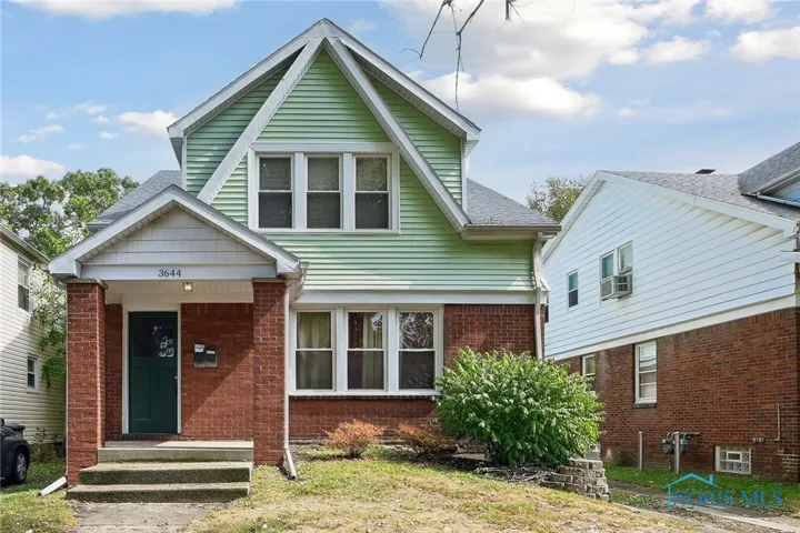 3644 Harley Road Lower, Toledo, Ohio 43613, 2 Bedrooms Bedrooms, ,1 BathroomBathrooms,Residential Lease,For Rent,Harley,6134940