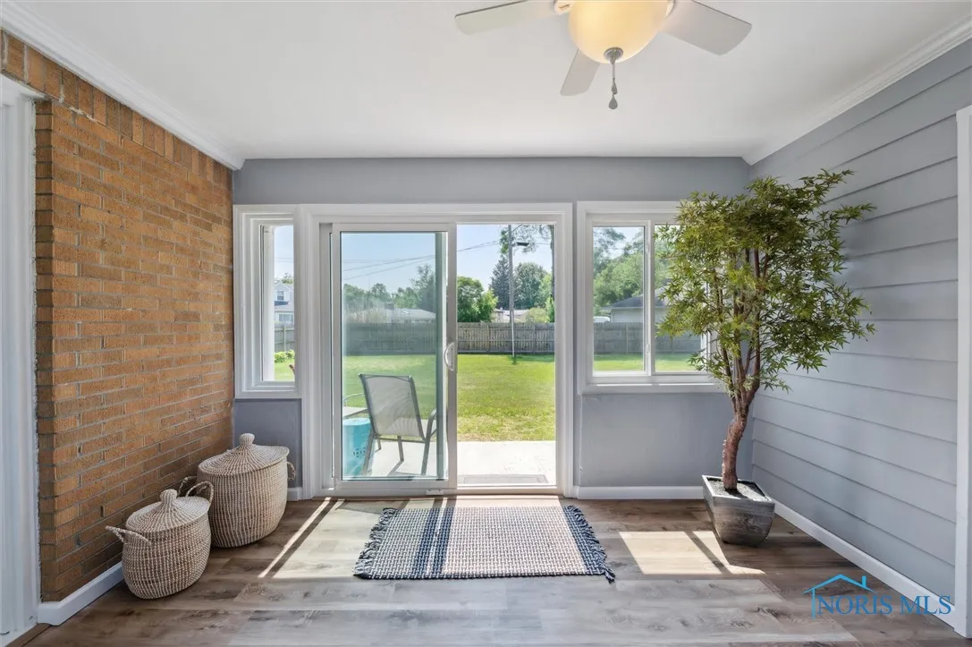 1240 Westgate Road, Toledo, Ohio 43615, 2 Bedrooms Bedrooms, 6 Rooms Rooms,1 BathroomBathrooms,Residential,For Sale,Westgate,6134939