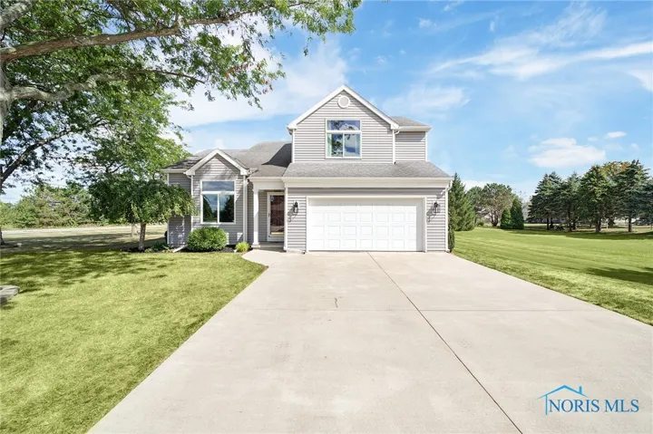 240 Freedom Lane, Waterville, Ohio 43566, 3 Bedrooms Bedrooms, 7 Rooms Rooms,2 BathroomsBathrooms,Residential,For Sale,Freedom,6134854