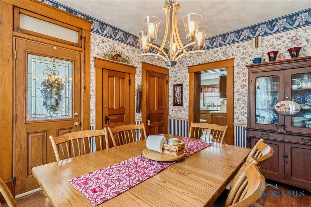 208 E Monroe Street, Pandora, Ohio 45877, 4 Bedrooms Bedrooms, 8 Rooms Rooms,3 BathroomsBathrooms,Residential,For Sale,Monroe,6134983