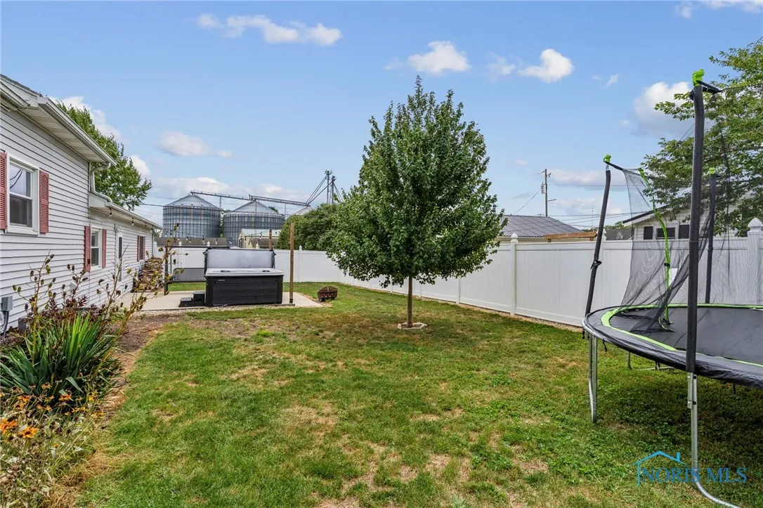 208 E Monroe Street, Pandora, Ohio 45877, 4 Bedrooms Bedrooms, 8 Rooms Rooms,3 BathroomsBathrooms,Residential,For Sale,Monroe,6134983