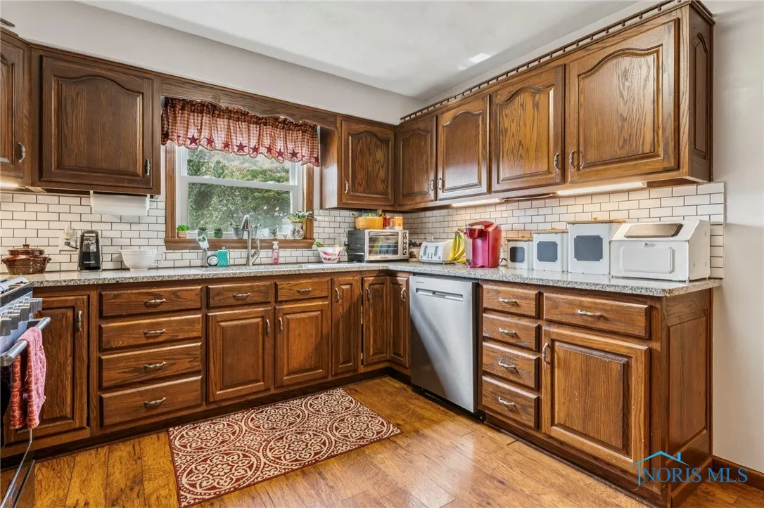 208 E Monroe Street, Pandora, Ohio 45877, 4 Bedrooms Bedrooms, 8 Rooms Rooms,3 BathroomsBathrooms,Residential,For Sale,Monroe,6134983