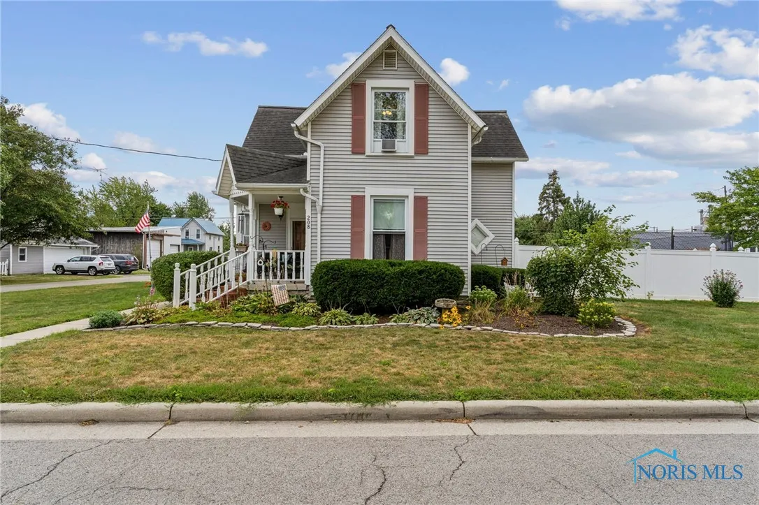 208 E Monroe Street, Pandora, Ohio 45877, 4 Bedrooms Bedrooms, 8 Rooms Rooms,3 BathroomsBathrooms,Residential,For Sale,Monroe,6134983