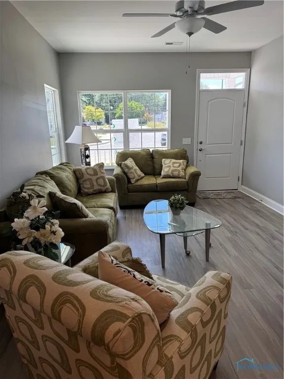1553 Heather Meadow Drive, Toledo, Ohio 43614, 2 Bedrooms Bedrooms, 6 Rooms Rooms,2 BathroomsBathrooms,Residential,For Sale,Heather Meadow,6134997