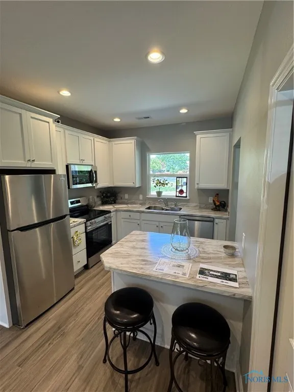 1553 Heather Meadow Drive, Toledo, Ohio 43614, 2 Bedrooms Bedrooms, 6 Rooms Rooms,2 BathroomsBathrooms,Residential,For Sale,Heather Meadow,6134997