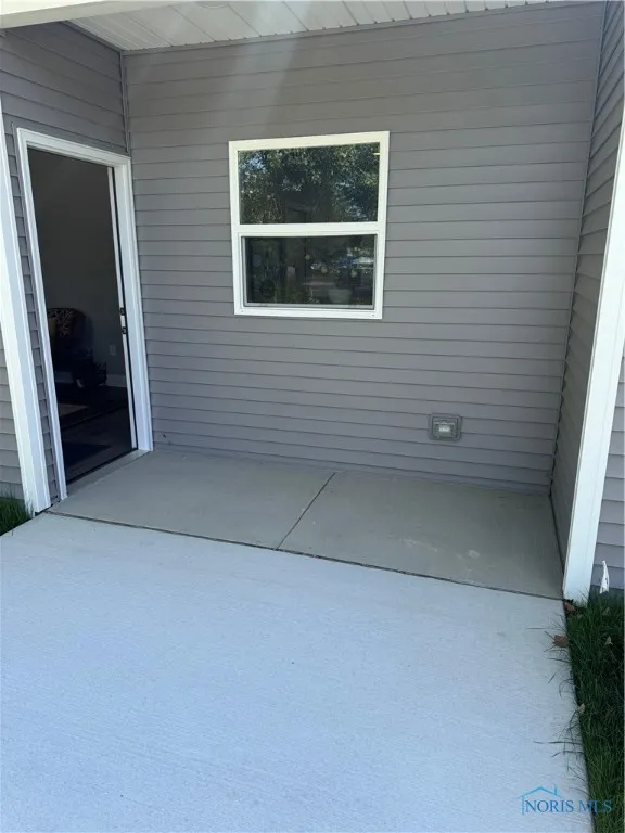 1553 Heather Meadow Drive, Toledo, Ohio 43614, 2 Bedrooms Bedrooms, 6 Rooms Rooms,2 BathroomsBathrooms,Residential,For Sale,Heather Meadow,6134997