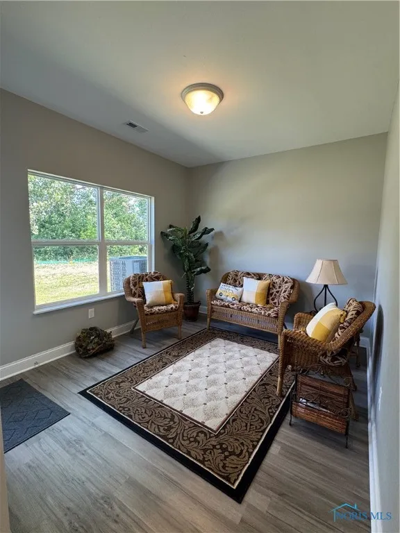 1553 Heather Meadow Drive, Toledo, Ohio 43614, 2 Bedrooms Bedrooms, 6 Rooms Rooms,2 BathroomsBathrooms,Residential,For Sale,Heather Meadow,6134997