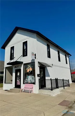 654 Perry Street, Defiance, Ohio 43512, ,Commercial Lease,For Rent,Perry,6135193