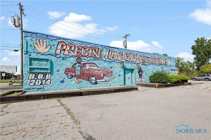 130 N Byrne Road, Toledo, Ohio 43607, ,Commercial Sale,For Sale,Byrne,6135382