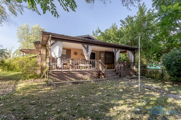 929 Linwood Avenue, Delta, Ohio 43515, 2 Bedrooms Bedrooms, 4 Rooms Rooms,2 BathroomsBathrooms,Residential,For Sale,Linwood,6135408