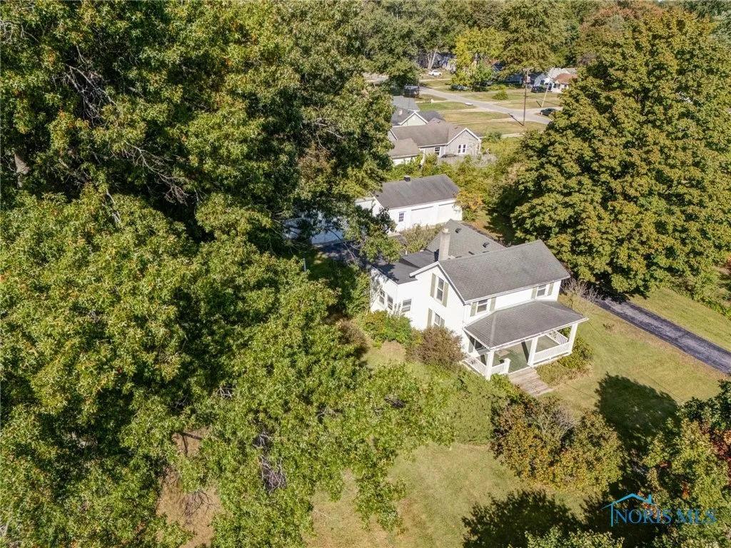 6015 Whiteford Road, Sylvania, Ohio 43560, 3 Bedrooms Bedrooms, 6 Rooms Rooms,1 BathroomBathrooms,Residential,For Sale,Whiteford,6135436
