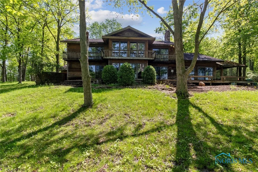 04441 State Route 576, Bryan, Ohio 43506, 5 Bedrooms Bedrooms, 13 Rooms Rooms,4 BathroomsBathrooms,Residential,For Sale,State Route 576,6135456