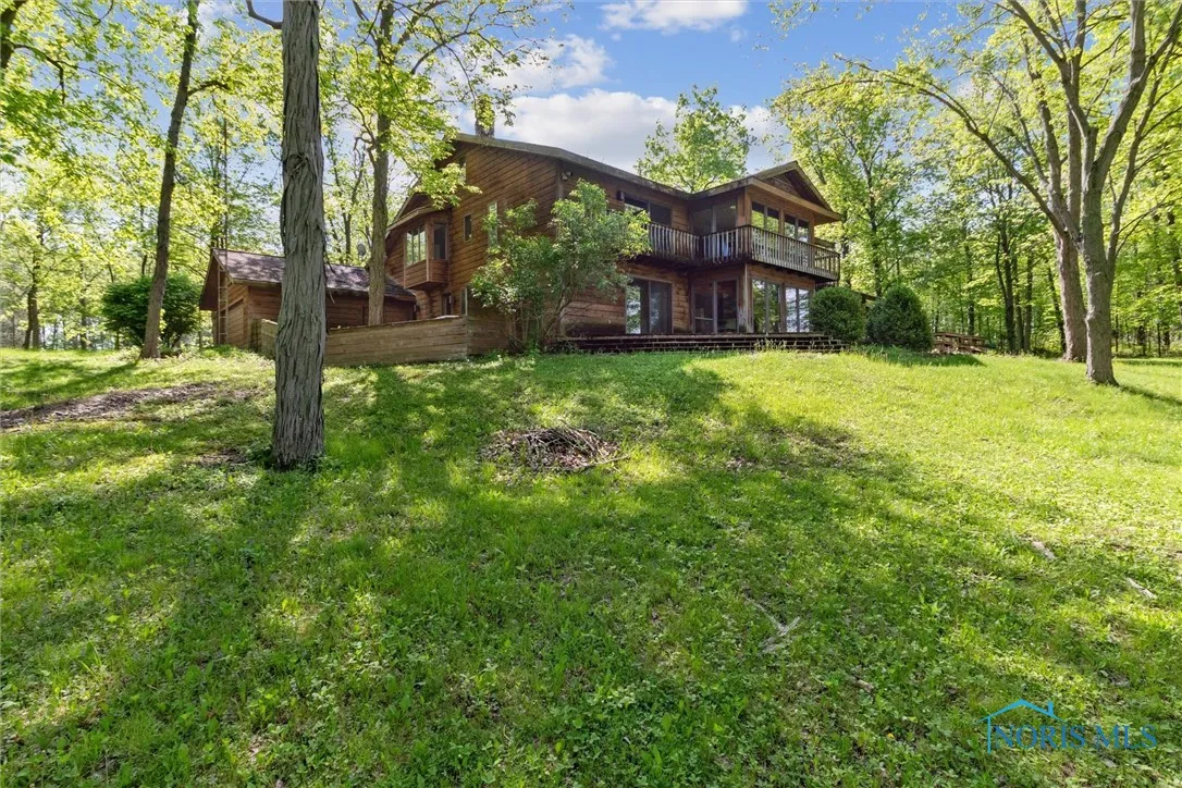 04441 State Route 576, Bryan, Ohio 43506, 5 Bedrooms Bedrooms, 13 Rooms Rooms,4 BathroomsBathrooms,Residential,For Sale,State Route 576,6135456